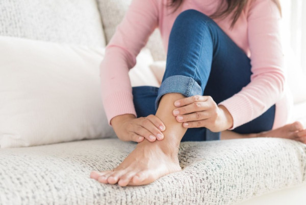 ankle pain.jpg